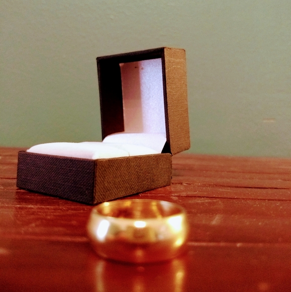 Men's 18 Carat Gold Ring Size 9 - Picture 6 of 8